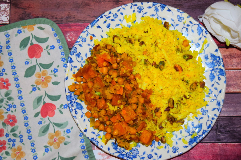 Sweet potato, chickpea and lentil dhal with pistachio cauliflower rice recipe from MyNutriCounter