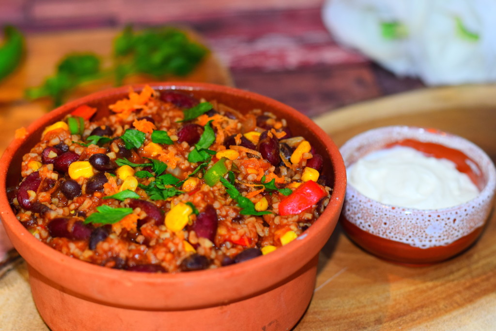 A healthy bulgur wheat vegetarian chilli recipe from MyNutriCounter