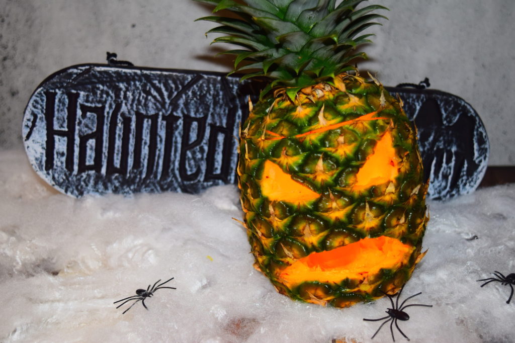Scary Halloween Pineapple from MyNutriCounter