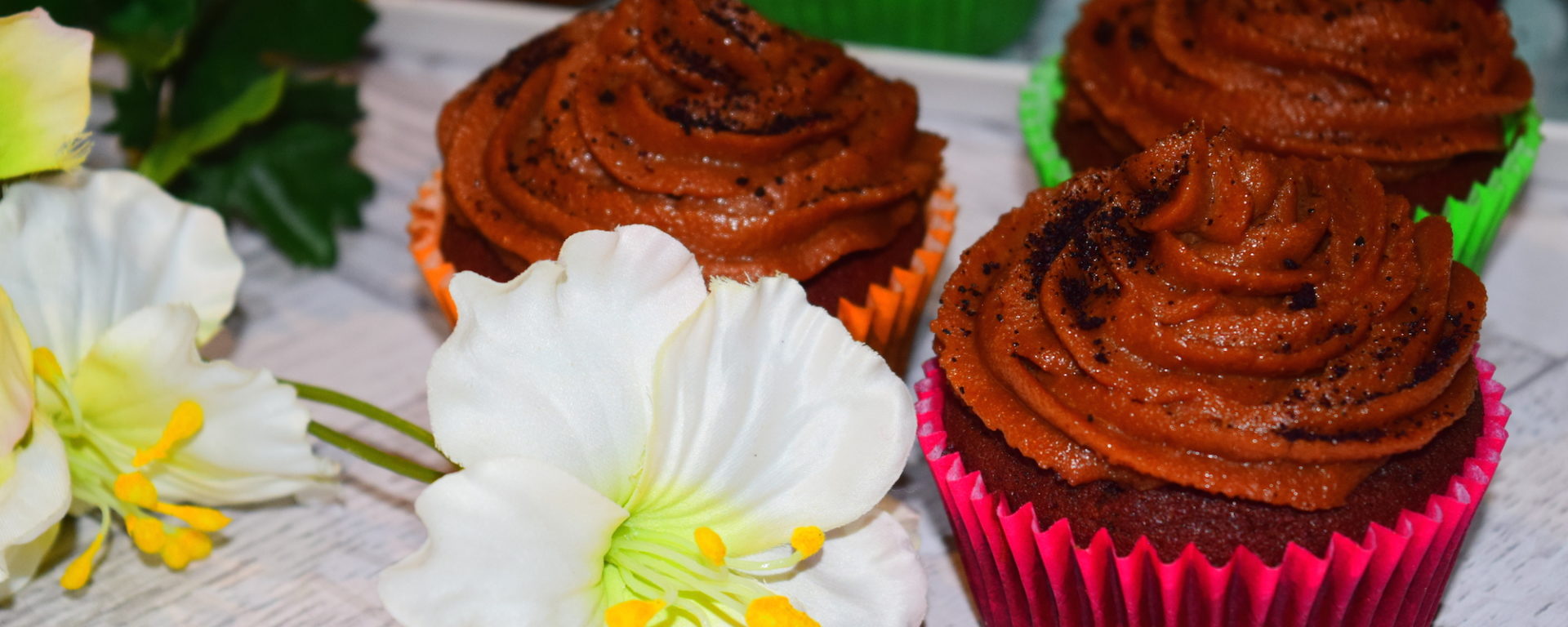 Healthy and nutritious, dairy free, sugar free and gluten free cacao cupcakes with cashew butter icing recipe from MyNutriCounter