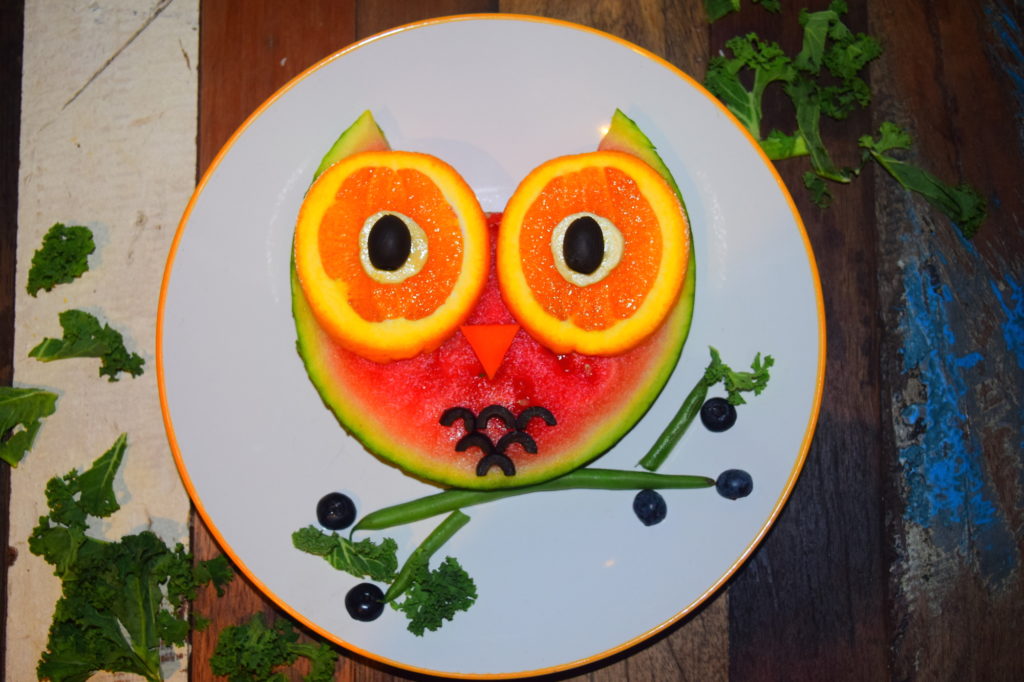 Healthy owl food art from MyNutriCounter