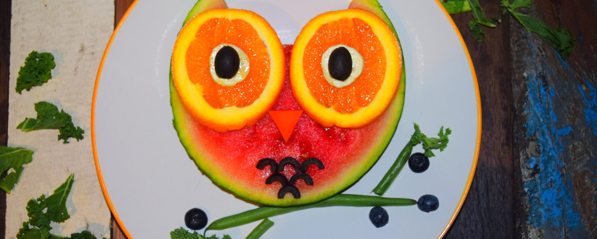 Healthy owl food art from MyNutriCounter