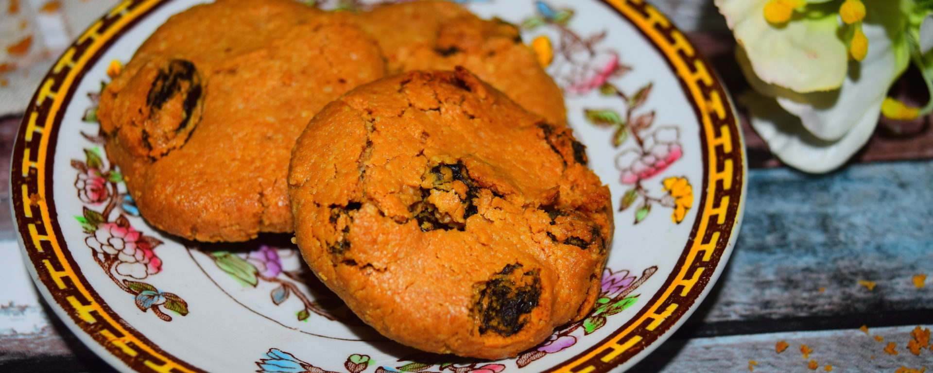 Gluten free healthy shortbread cookies from MyNutriCounter