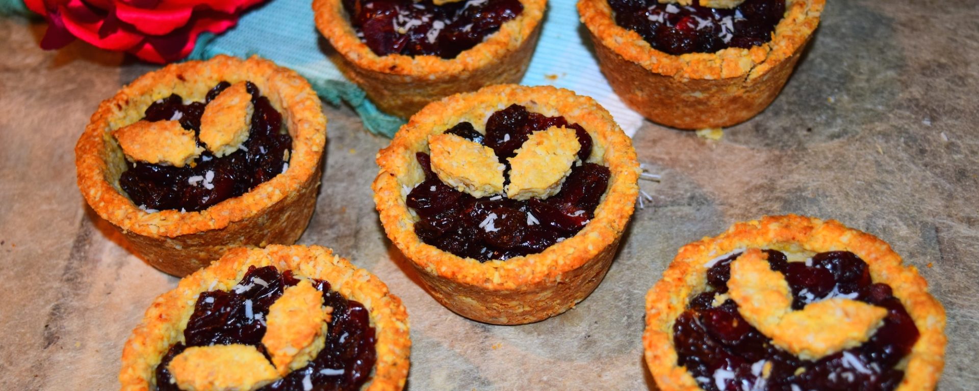 Healthy Christmas Mince Pies by MyNutriCounter