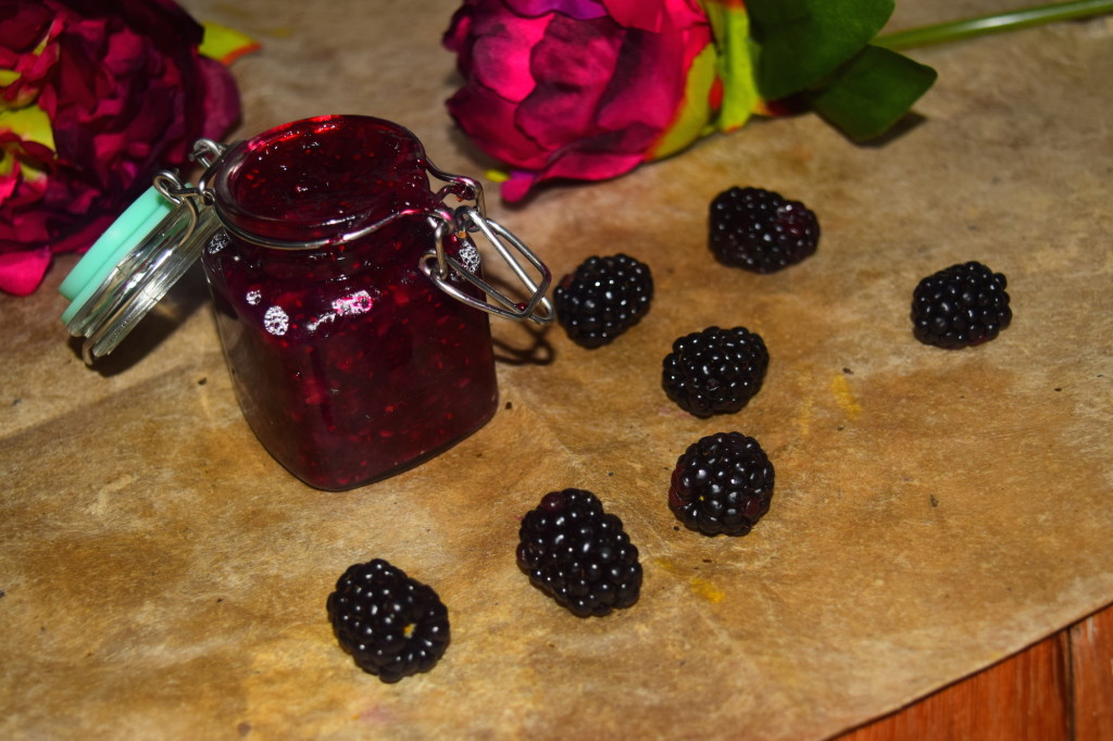 Healthy blackberry jam recipe from MyNutriCounter