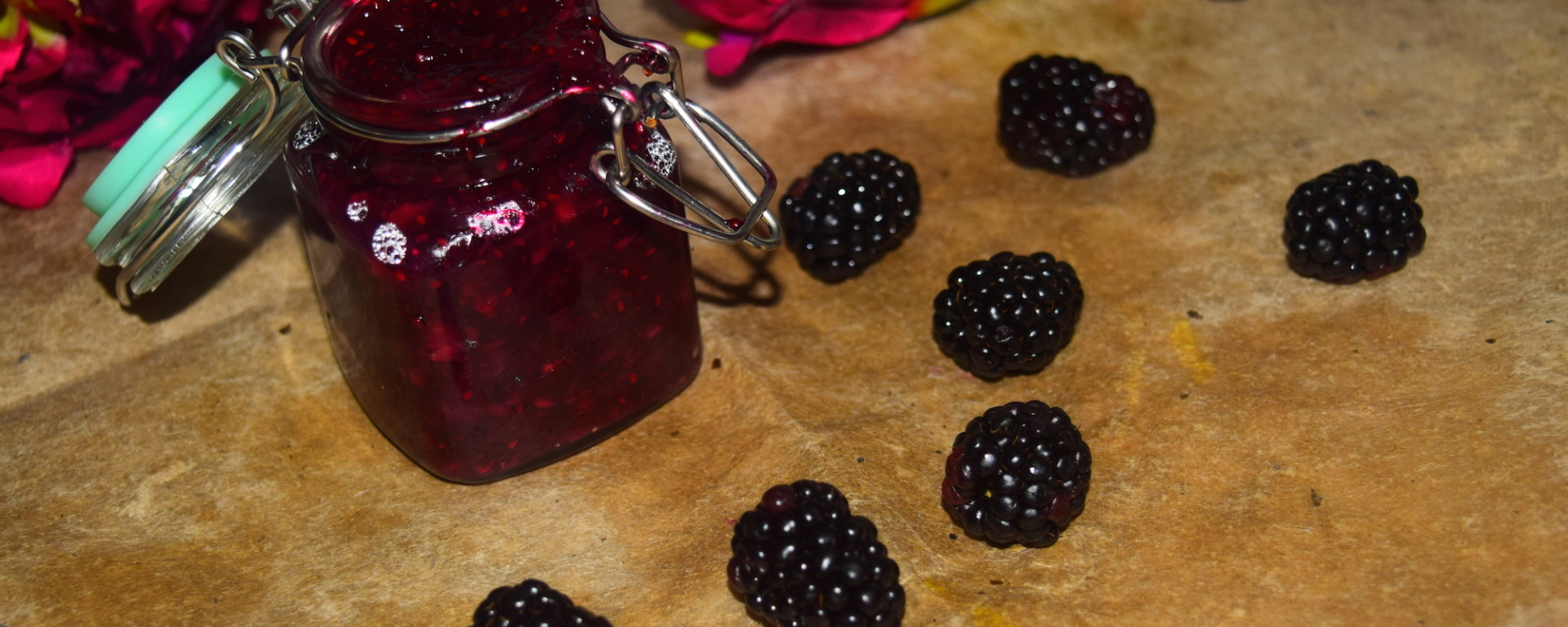 Healthy blackberry jam recipe from MyNutriCounter