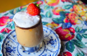 Healthy almond and cacao mousse dessert recipe from MyNutriCounter