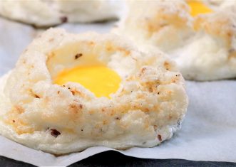 Chilli Coconut Egg Clouds by MyNutriCounter