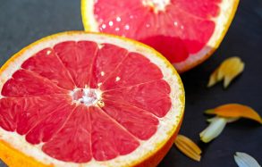 Grapefruit Benefits by MyNutriCounter